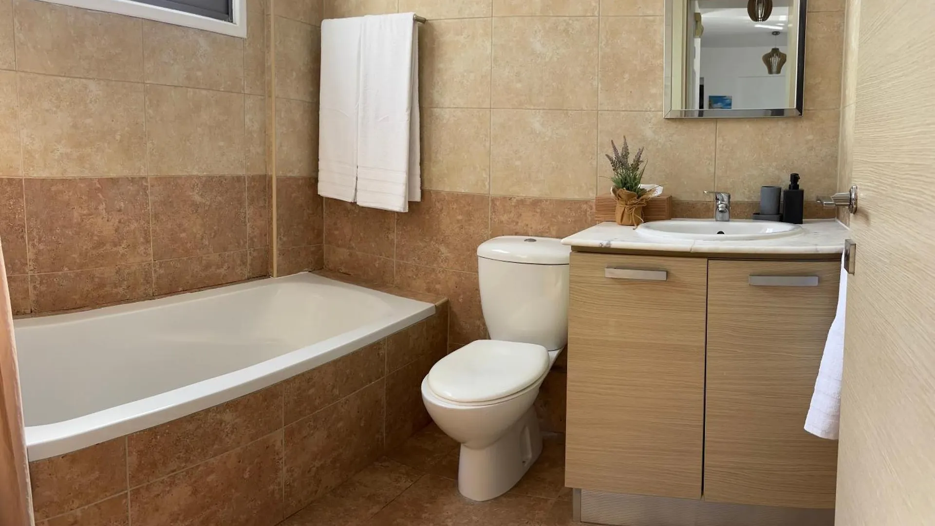 Makriev Suite Larnaca